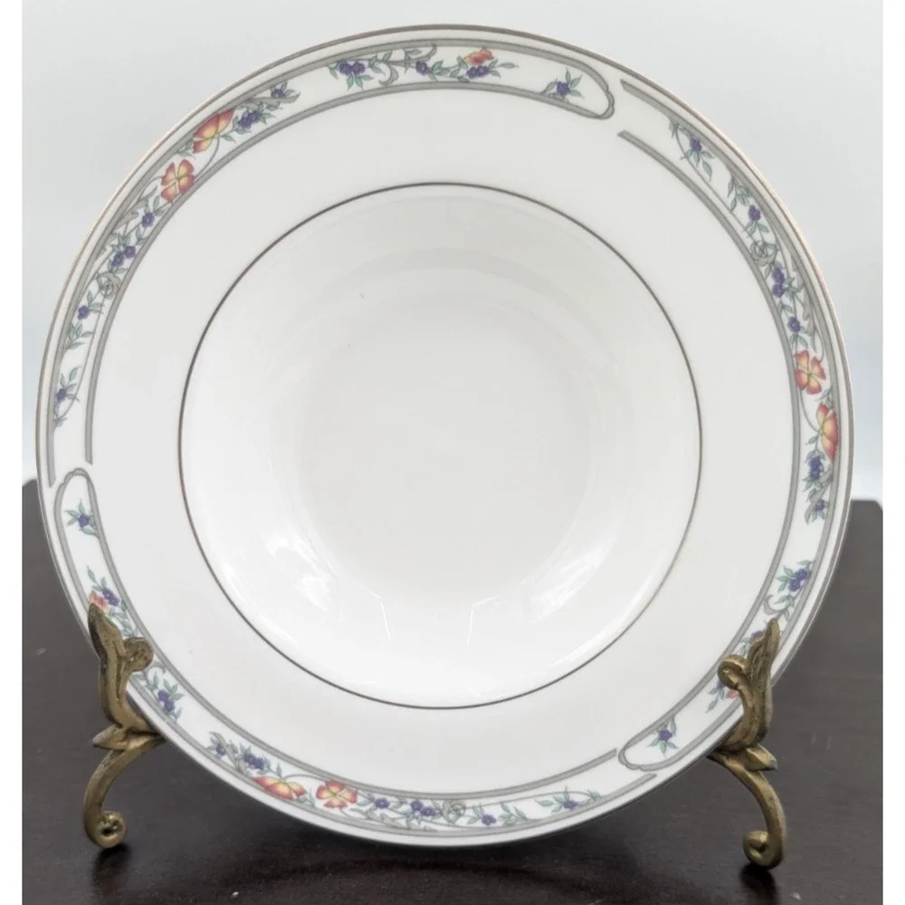 Royal Doulton Arlington Rimmed Soup Bowl Set of 10 Bowls 8